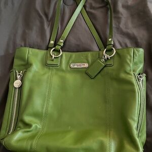 Coach vintage leather shoulder bag / tote bag / hand bag - beige interior